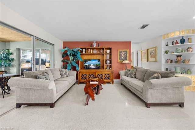 5336 Cortez CT, Cape Coral, FL 33904