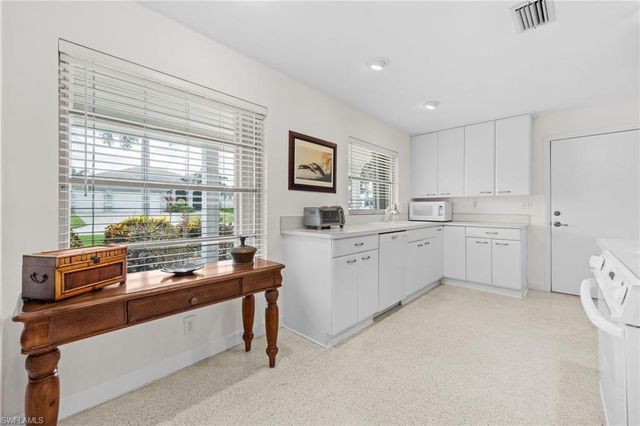 5336 Cortez CT, Cape Coral, FL 33904