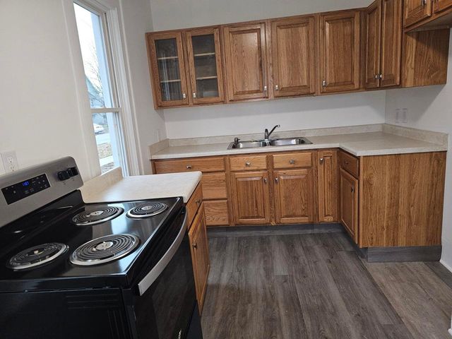 501 E Paw Paw Street, Paw Paw, MI 49079