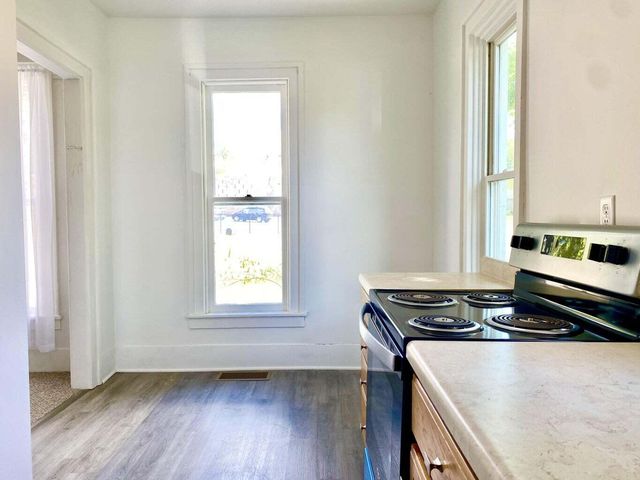 501 E Paw Paw Street, Paw Paw, MI 49079