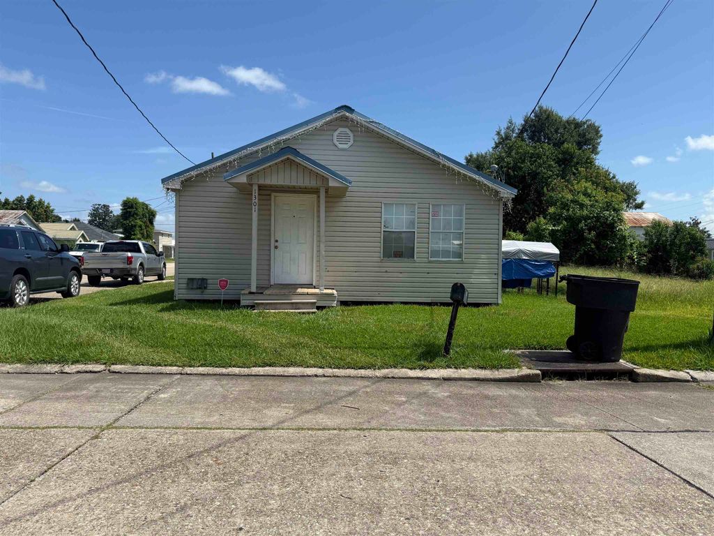 1301 Ellender Street, Houma, LA 70363