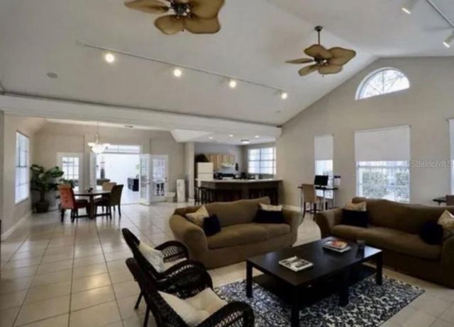 3827 BAY CLUB CIRCLE 204, Kissimmee, FL 34741