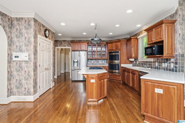 123 N LAKE DRIVE, Hoover, AL 35242