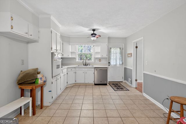 211 Castleman Road, Carrollton, GA 30116