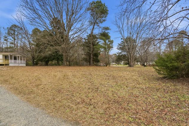 7928 Crab Thicket RD, Gloucester, VA 23061