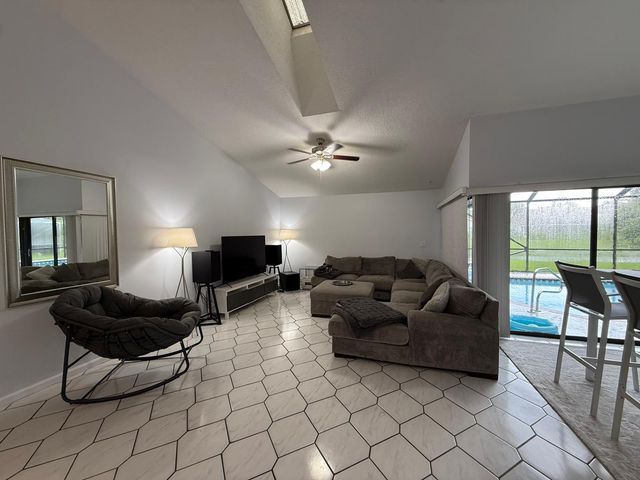 14544 Autumn Avenue, Wellington, FL 33414