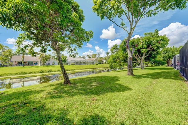 14544 Autumn Avenue, Wellington, FL 33414