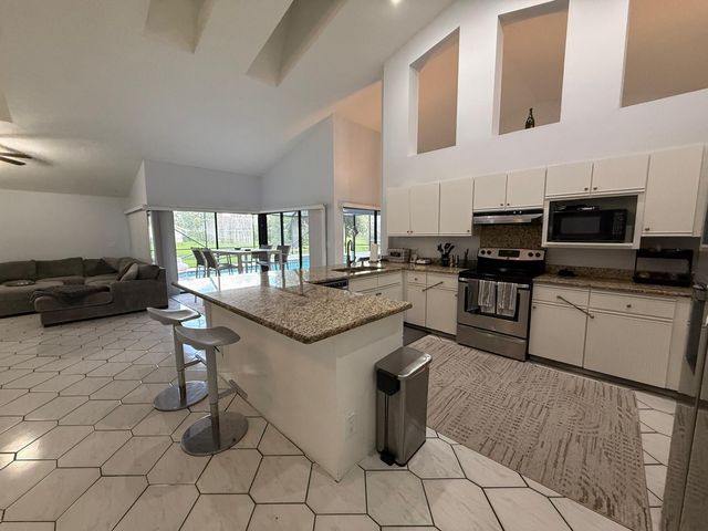 14544 Autumn Avenue, Wellington, FL 33414