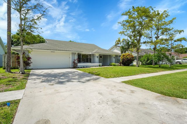 14544 Autumn Avenue, Wellington, FL 33414