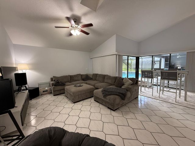 14544 Autumn Avenue, Wellington, FL 33414