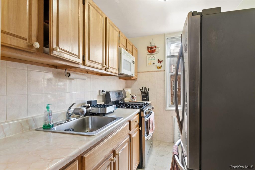 1480 Thieriot Avenue 5M, Bronx, NY 10460 — photo 5