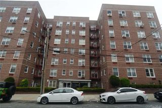 63-45 Saunders Street 3G, Rego Park, NY 11374
