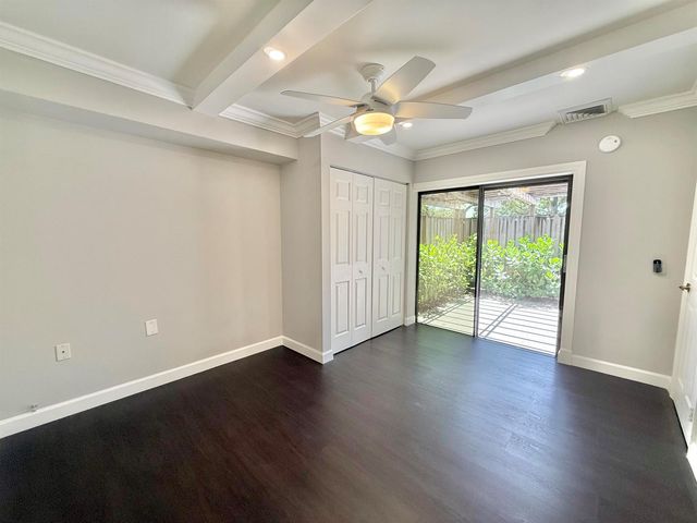 201 2nd Lane, Palm Beach Gardens, FL 33418