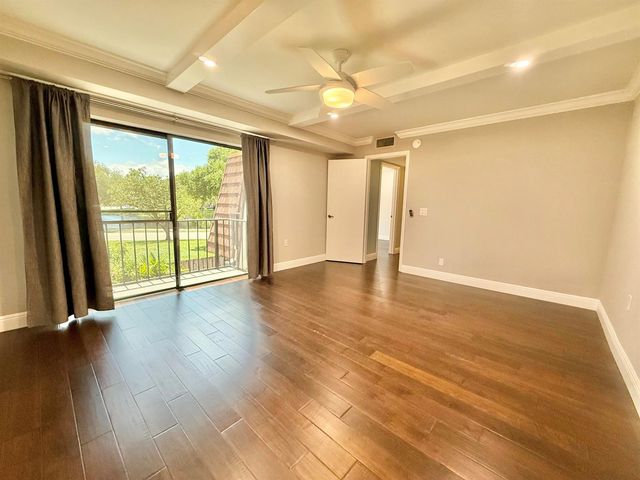 201 2nd Lane, Palm Beach Gardens, FL 33418