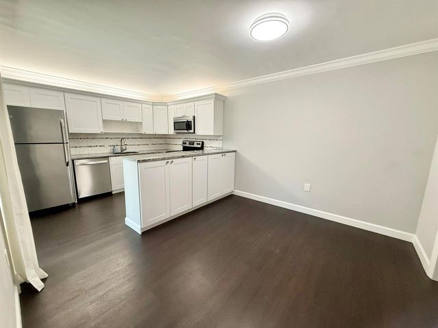 201 2nd Lane, Palm Beach Gardens, FL 33418