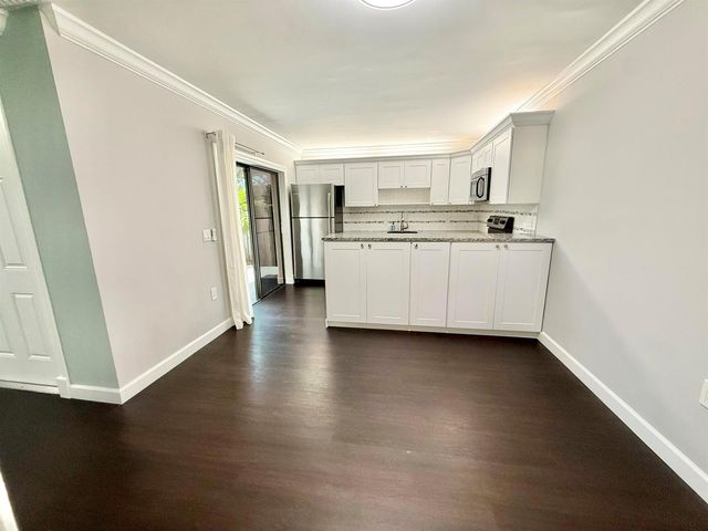 201 2nd Lane, Palm Beach Gardens, FL 33418