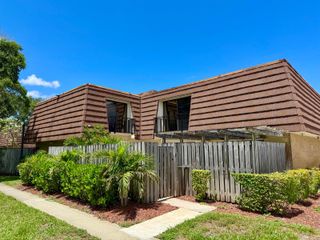 201 2nd Lane, Palm Beach Gardens, FL 33418