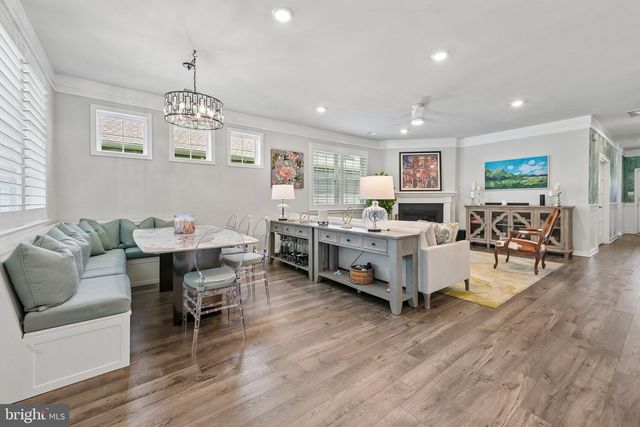 118 CONGRESSIONAL CT, Moorestown, NJ 08057