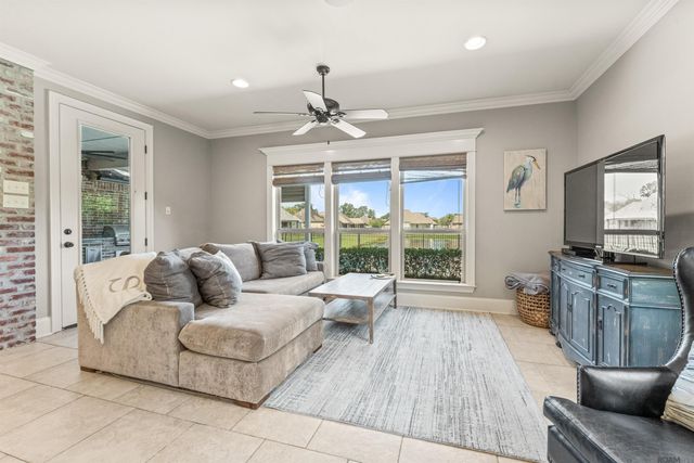 38086 Valley Woods Ct, Prairieville, LA 70769