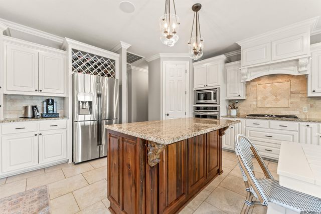 38086 Valley Woods Ct, Prairieville, LA 70769