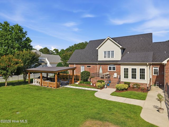 3804 Sterling Trace Drive, Winterville, NC 28590