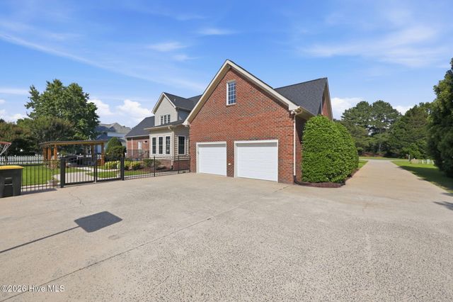 3804 Sterling Trace Drive, Winterville, NC 28590