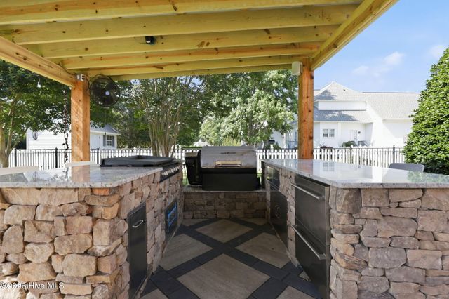 3804 Sterling Trace Drive, Winterville, NC 28590