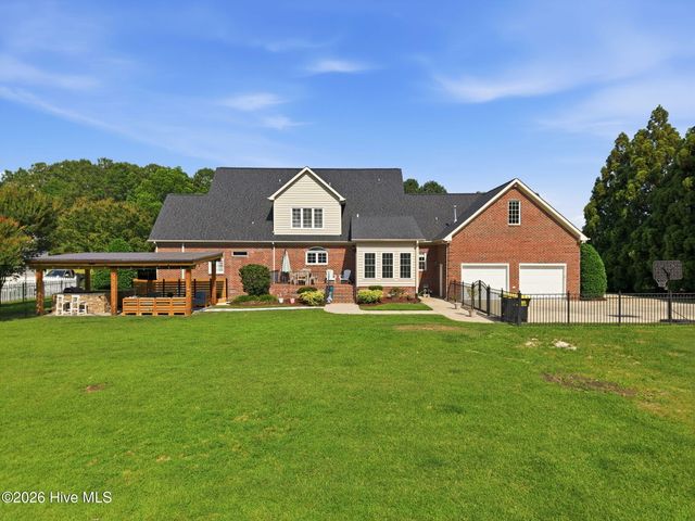 3804 Sterling Trace Drive, Winterville, NC 28590