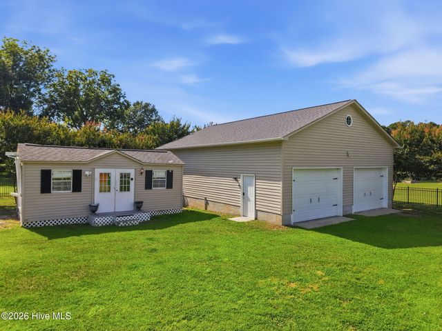 3804 Sterling Trace Drive, Winterville, NC 28590