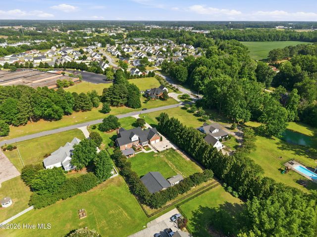 3804 Sterling Trace Drive, Winterville, NC 28590