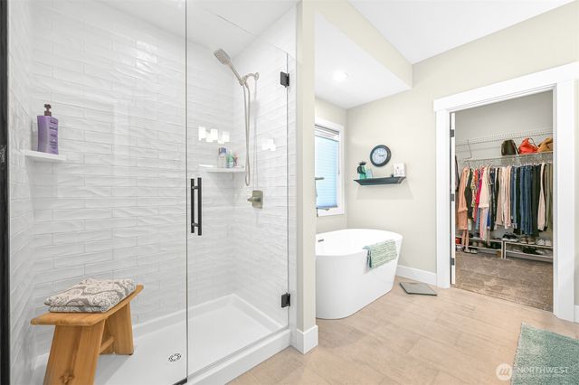 6846 Holeman Avenue, Blaine, WA 98230