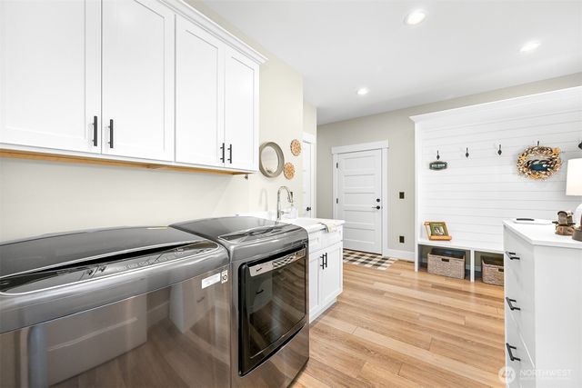 6846 Holeman Avenue, Blaine, WA 98230