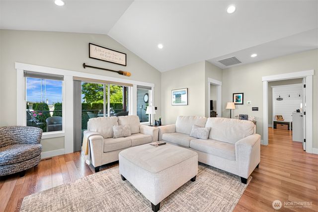 6846 Holeman Avenue, Blaine, WA 98230
