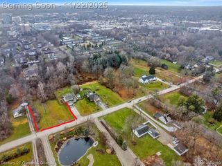 25559 Farmbrook Road, Southfield, MI 48034