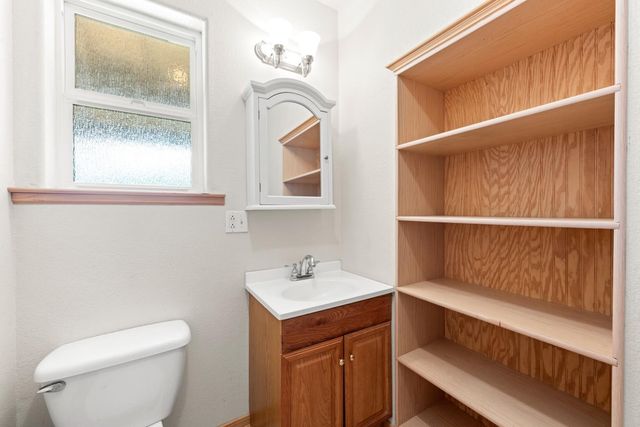 740 Washington Irving Dr, Colfax, CA 95713