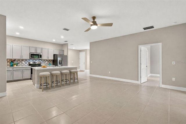 27203 WHITE PLAINS WAY, Leesburg, FL 34748