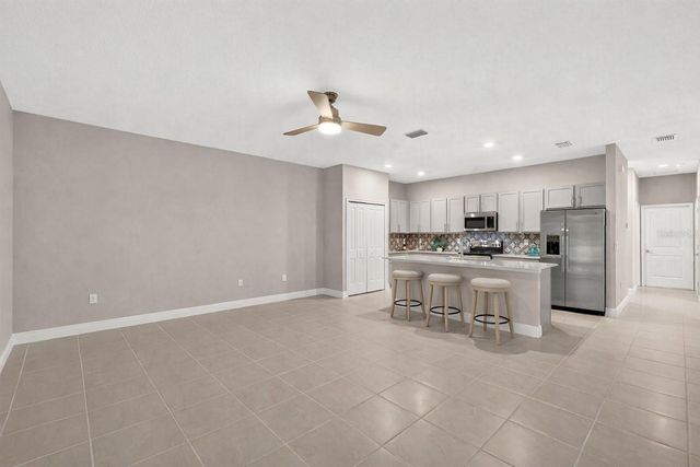 27203 WHITE PLAINS WAY, Leesburg, FL 34748