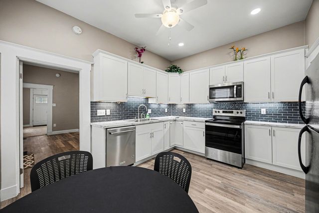 704 W 35th Street, Covington, KY 41015