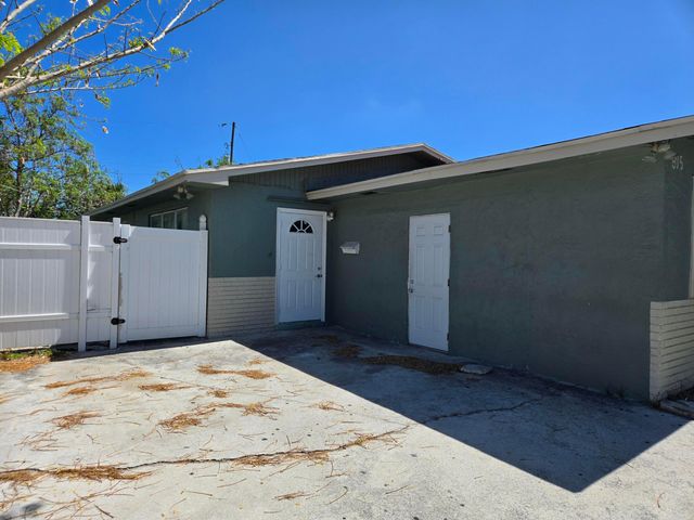 815 Silver Beach Road, Lake Park, FL 33403