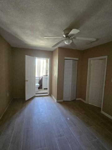 815 Silver Beach Road, Lake Park, FL 33403