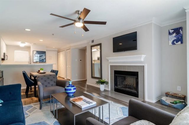 4580 Barclay Drive 221A, Dunwoody, GA 30338