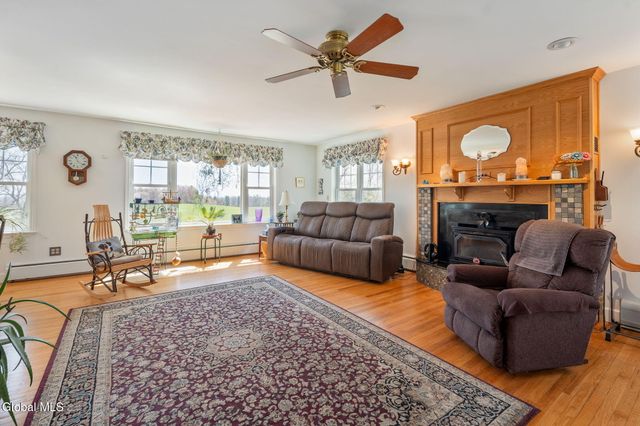 377 Pangburn Road, Rotterdam, NY 12306
