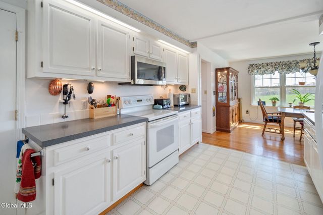 377 Pangburn Road, Rotterdam, NY 12306