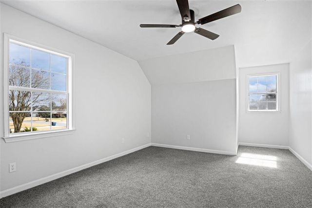 1906 Deepwoods Drive, Lake Charles, LA 70605