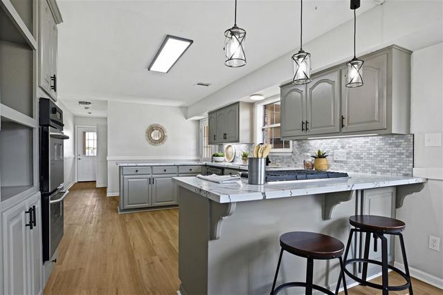 1906 Deepwoods Drive, Lake Charles, LA 70605