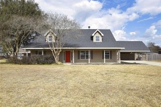 1906 Deepwoods Drive, Lake Charles, LA 70605