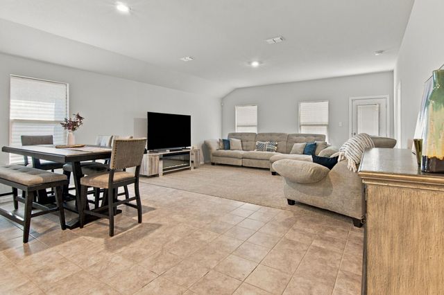 7933 Twin Forks Drive, Fort Worth, TX 76131