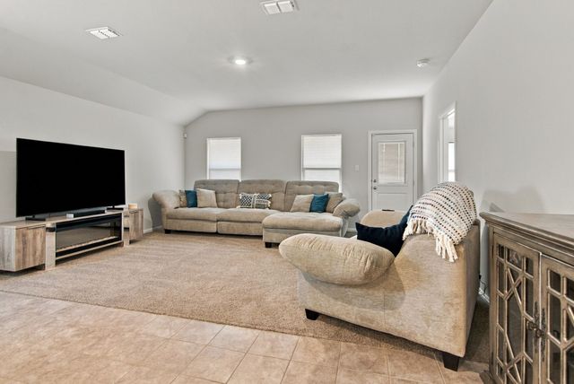 7933 Twin Forks Drive, Fort Worth, TX 76131