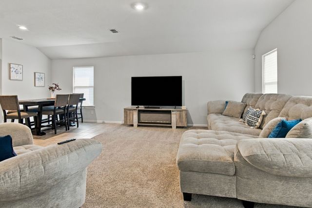 7933 Twin Forks Drive, Fort Worth, TX 76131