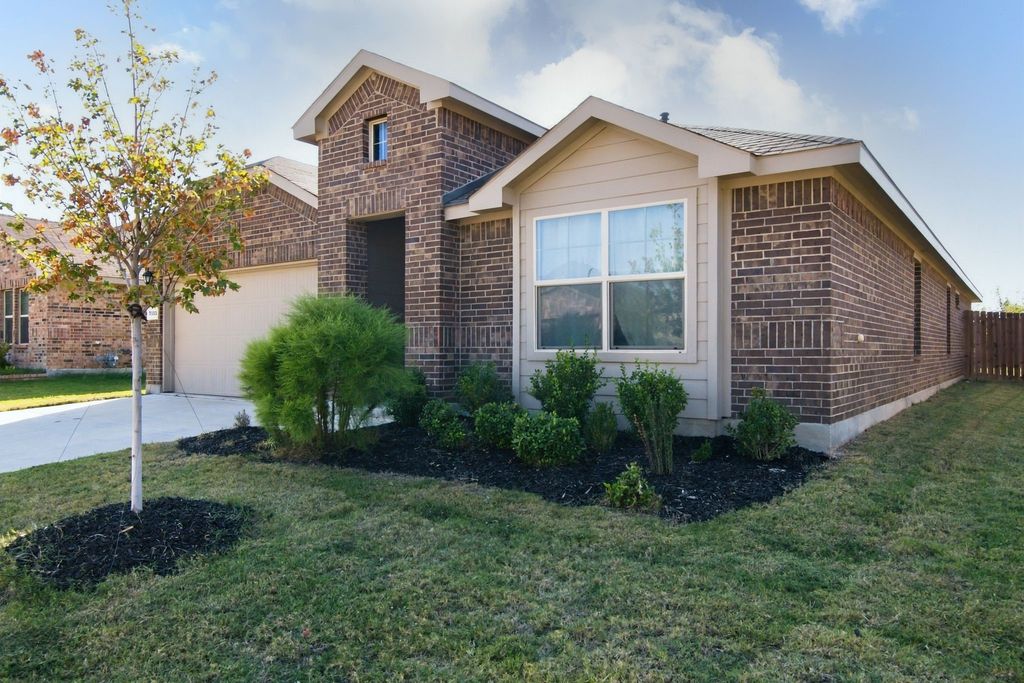 7933 Twin Forks Drive, Fort Worth, TX 76131 — photo 2